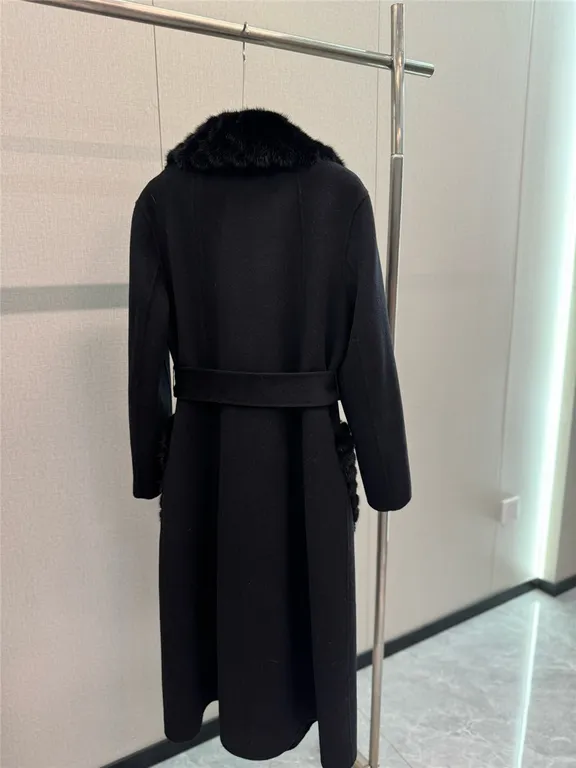 Maxmara mid-length cashmere coat